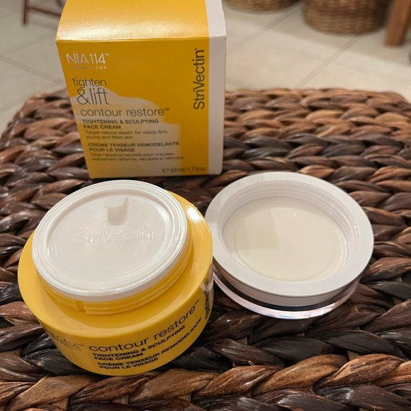 StriVectin Tighten and Lift face cream - Picture 3 of 3